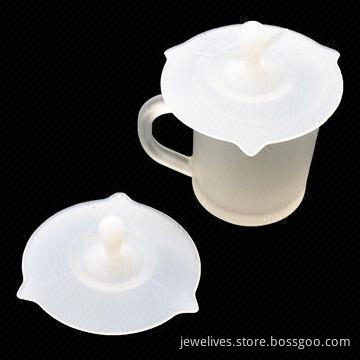 Silicone heart handled mug lid